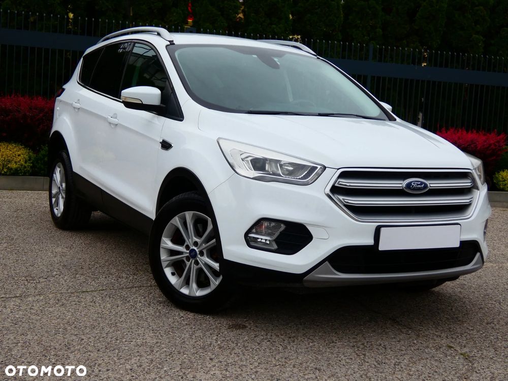 Ford Kuga 2.0 TDCi FWD Titanium Plus - 4