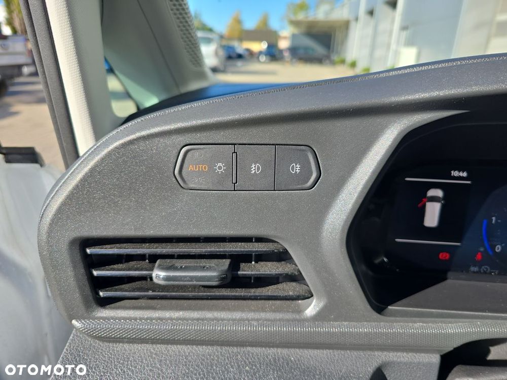 Ford Transit-connect - 21