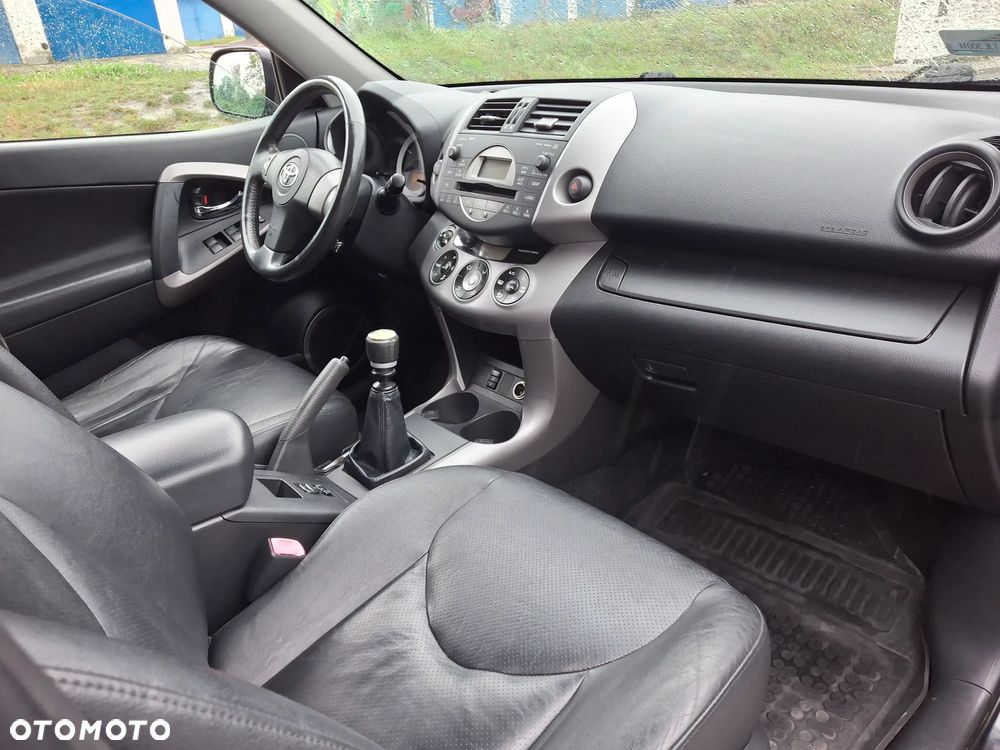 Toyota RAV4 - 19
