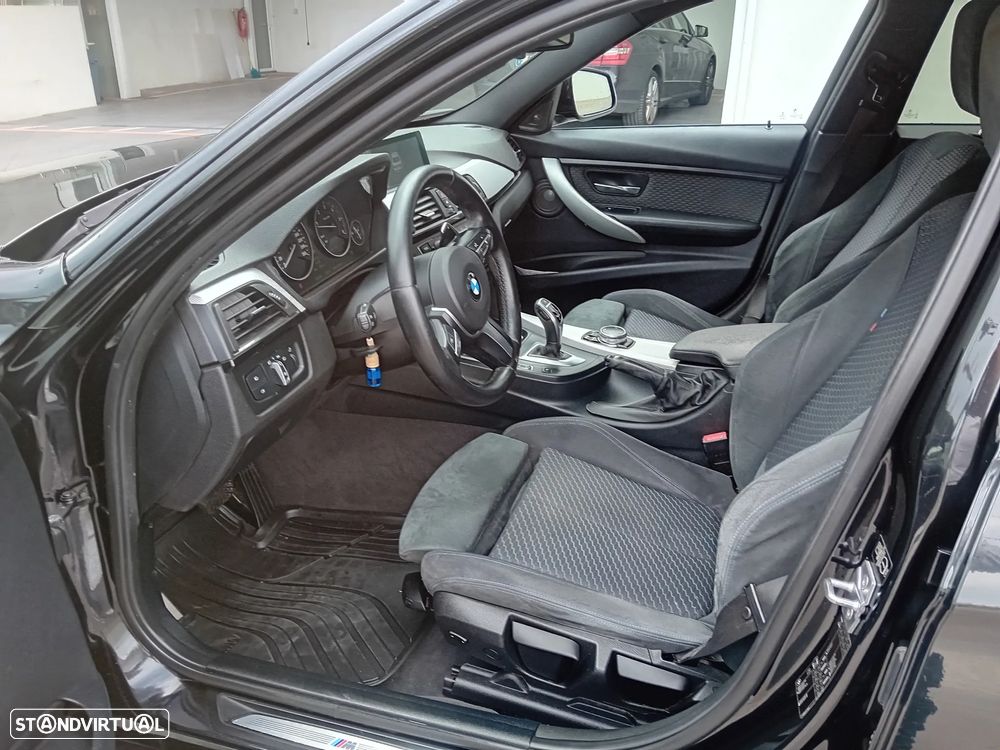 BMW 320 d Auto Pack M - 42