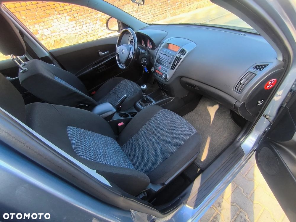 Kia Ceed 1.6 Crdi Optimum - 26