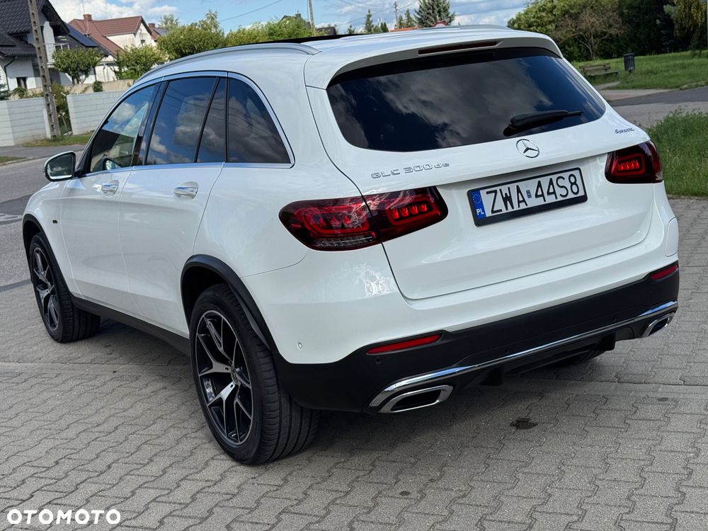 Mercedes-Benz GLC 300 de 4Matic 9G-TRONIC AMG Line Plus - 16