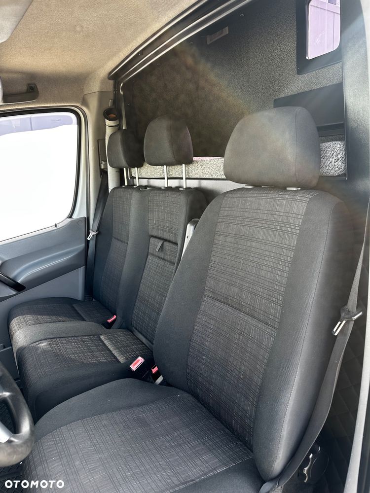 Mercedes-Benz SPRINTER 319 906 - 24