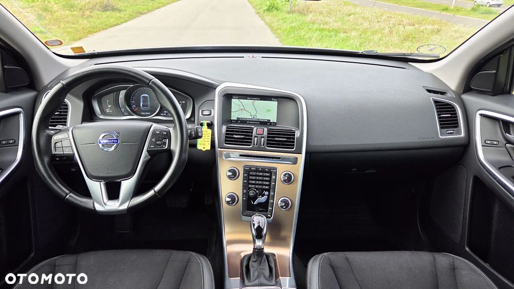 Volvo XC 60 D3 Geartronic Momentum - 15