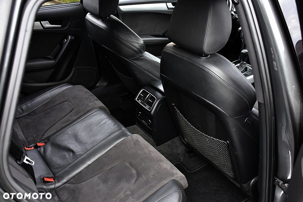 Audi A4 Avant 2.0 TDI DPF quattro S tronic S line Sportpaket - 40