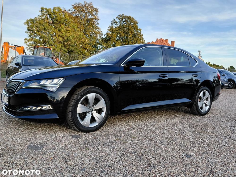 Skoda Superb 2.0 TDI SCR Style DSG - 32