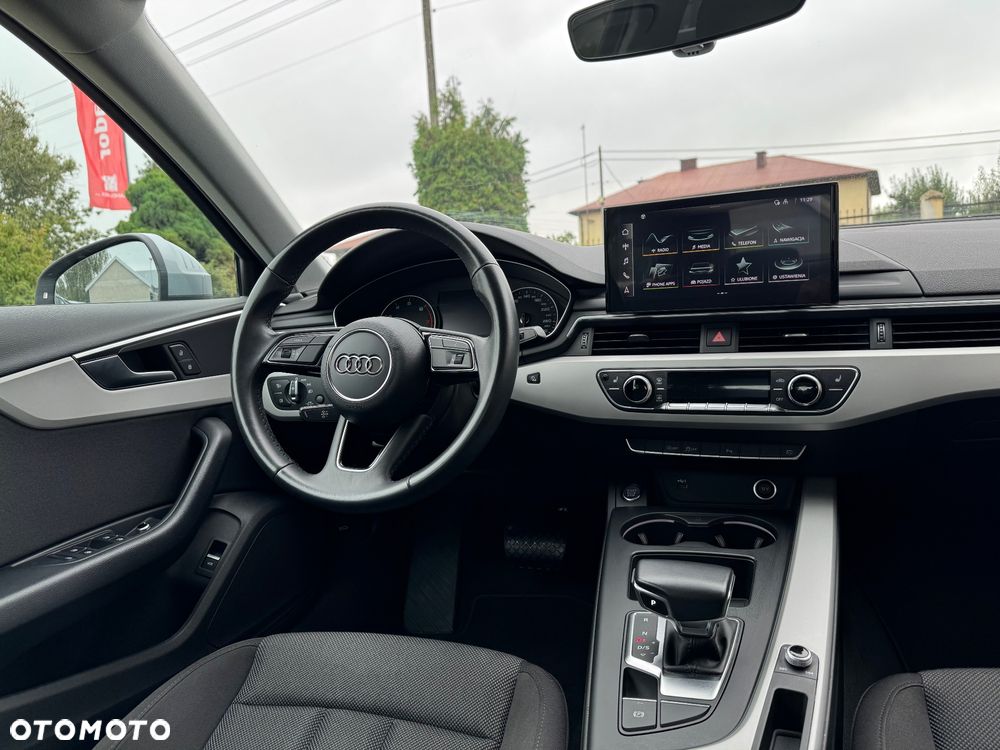 Audi A4 Limousine - 15