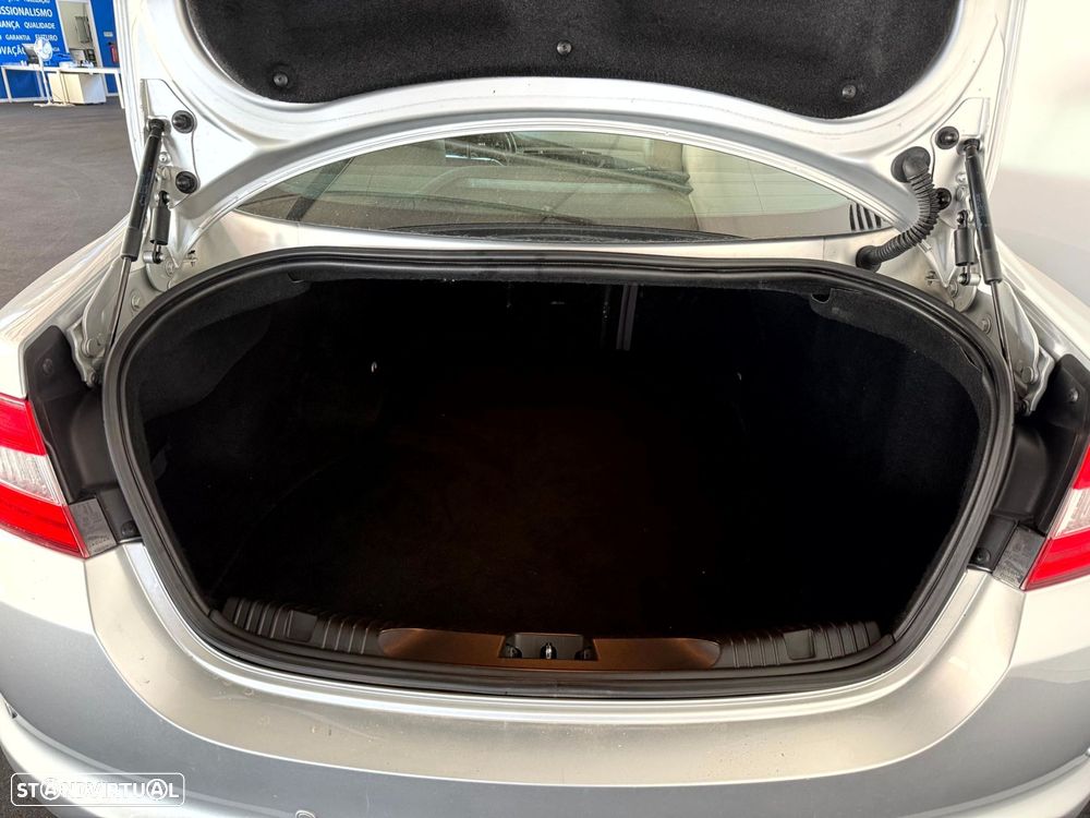 Jaguar XF 2.2 D Premium Luxury - 11