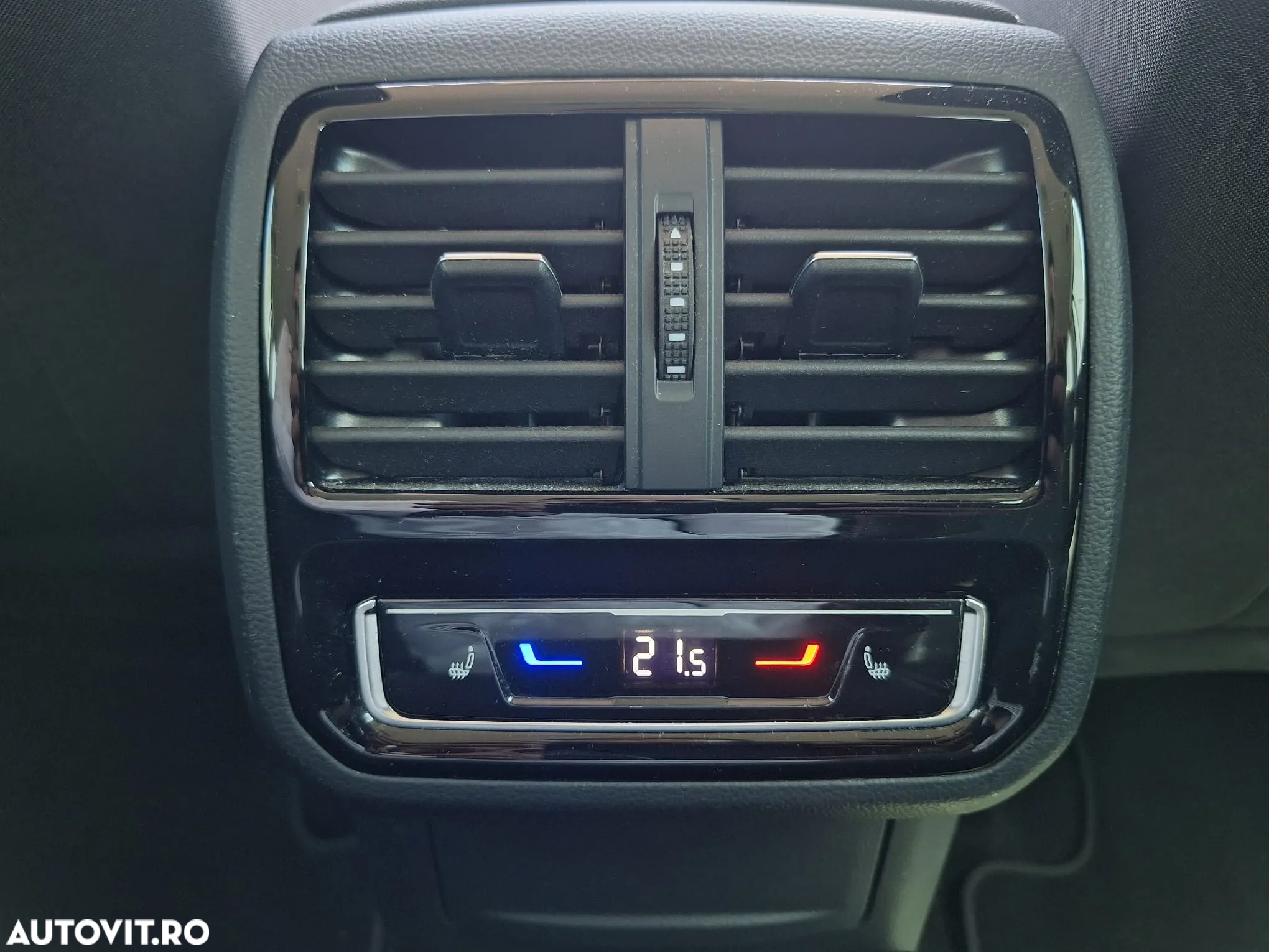 Volkswagen Passat - 15