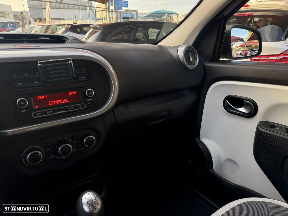 Renault Twingo 1.0 SCe Limited - 15