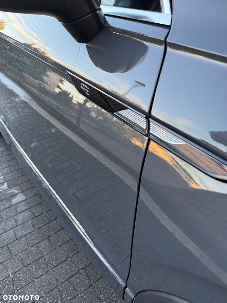 Volkswagen Tiguan 2.0 TDI SCR 4MotION DSG R-Line - 8