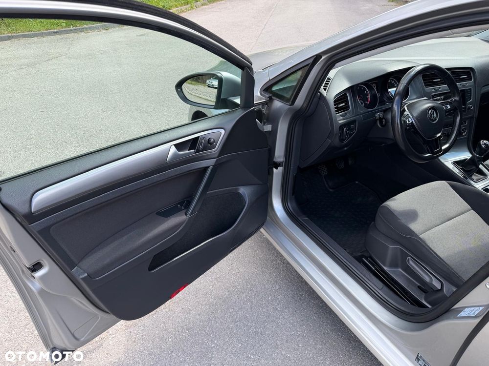 Volkswagen Golf 1.2 TSI BlueMotion Technology Comfortline - 9