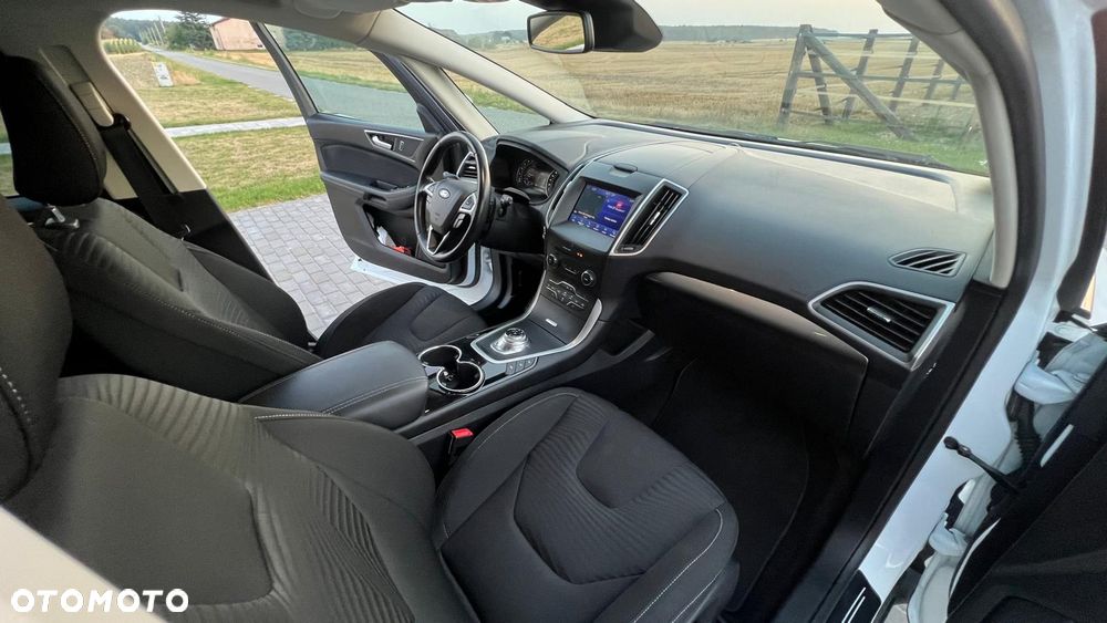 Ford S-Max - 32