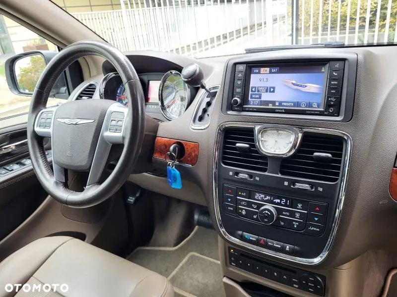 Chrysler Town & Country 3.6 Touring - 9