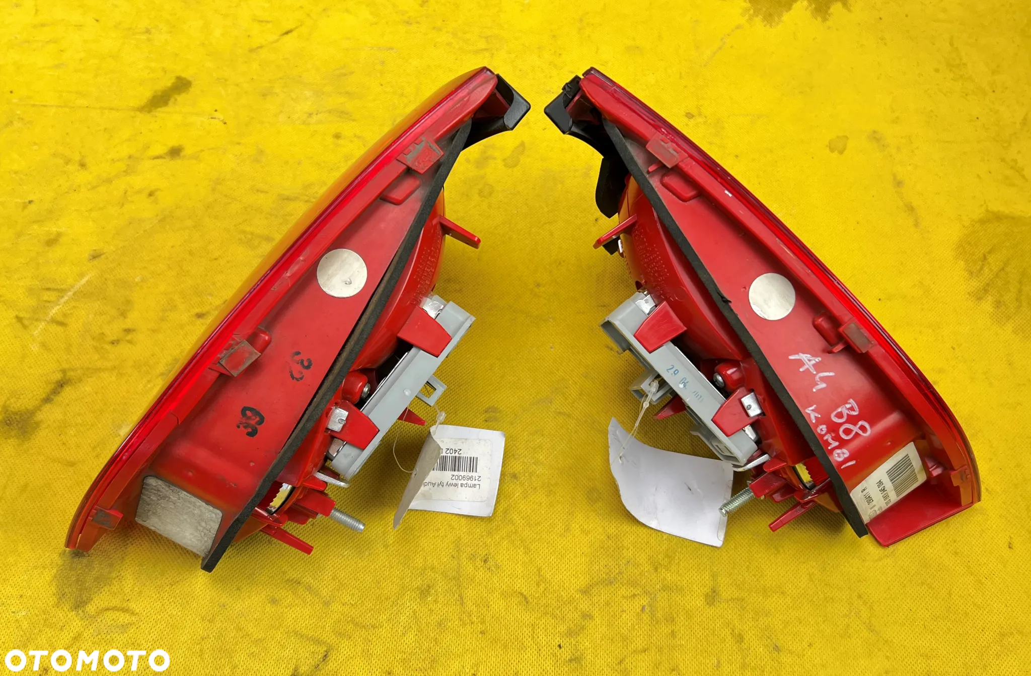 LAMPA PRAWA LEWA TYŁ AUDI A4 B8 KOMBI 8K9945094 8K9945093 ORYGINAŁ - 4