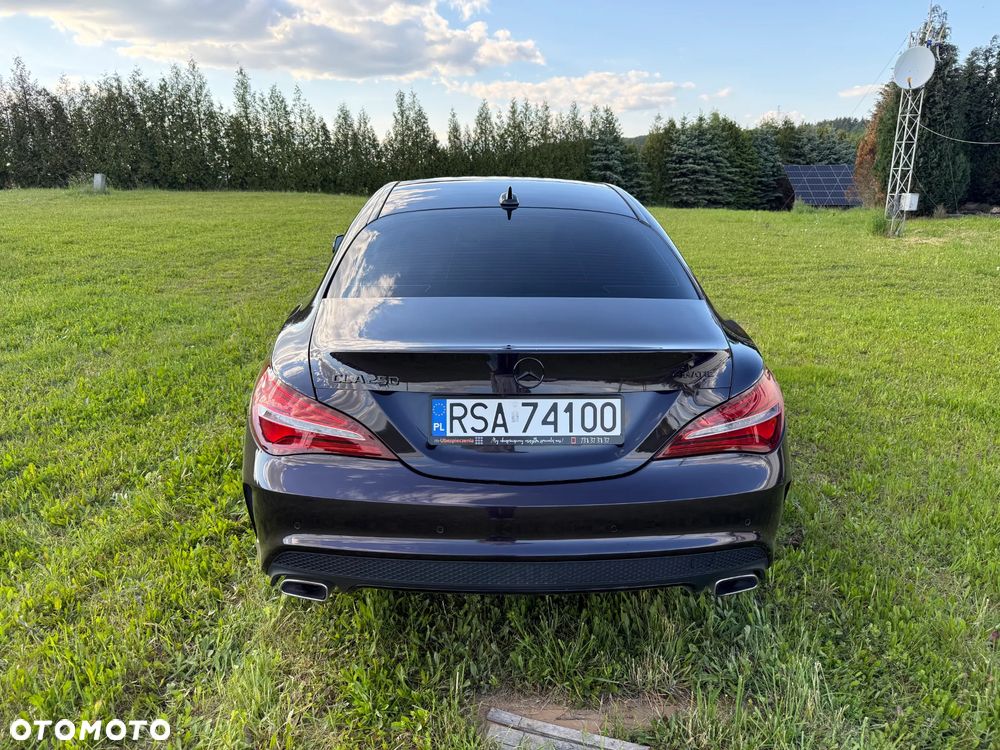 Mercedes-Benz CLA 250 4-Matic AMG Line - 6