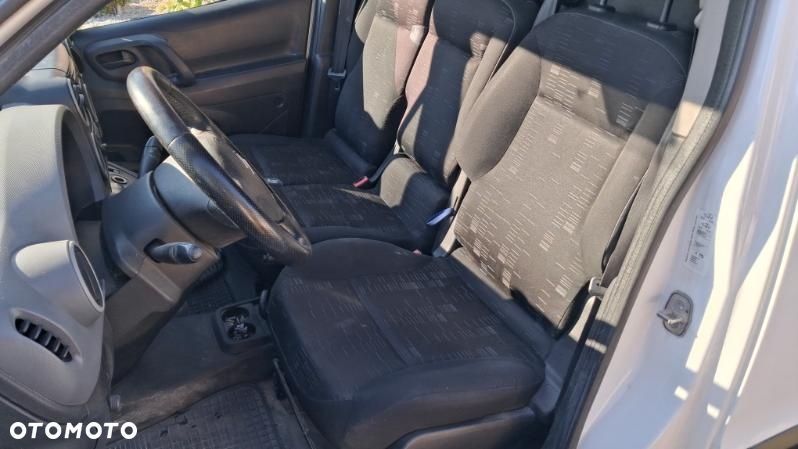 Citroen Berlingo 2011 photo 2