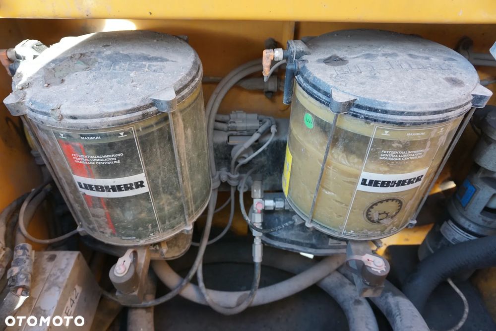 Liebherr R 970 S HD - 12