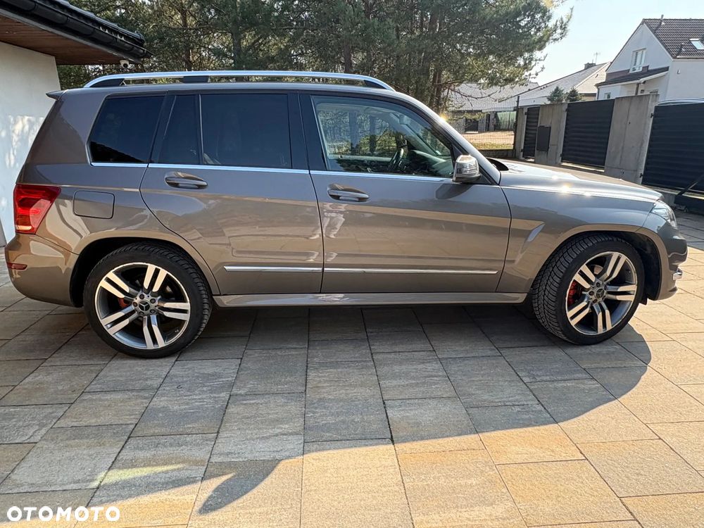 Mercedes-Benz GLK 350 4-Matic - 9