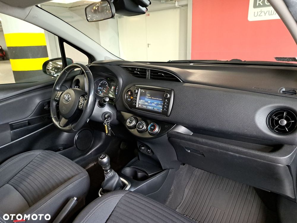 Toyota Yaris - 17