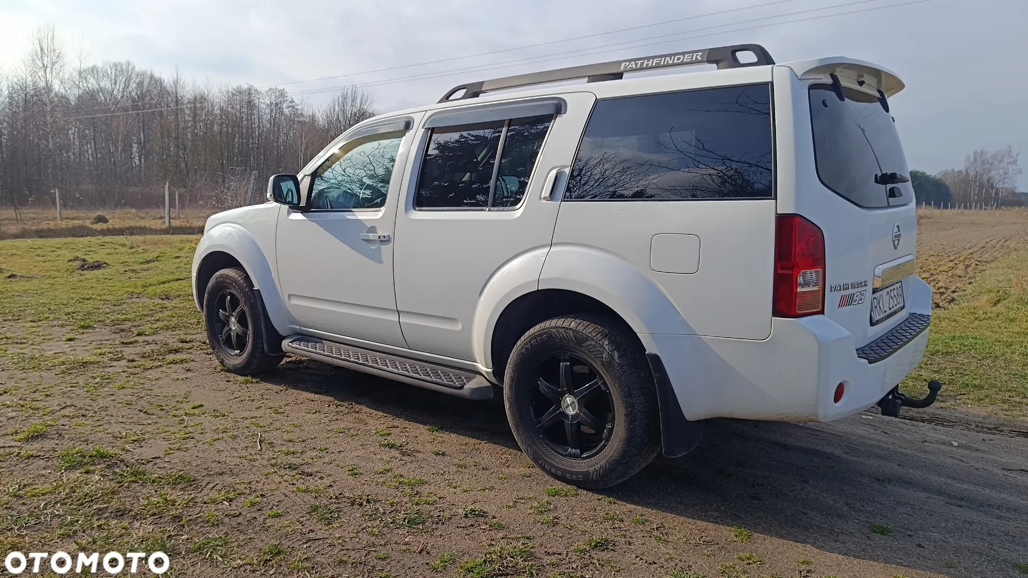 Nissan Pathfinder 2.5 D Platinum - 2