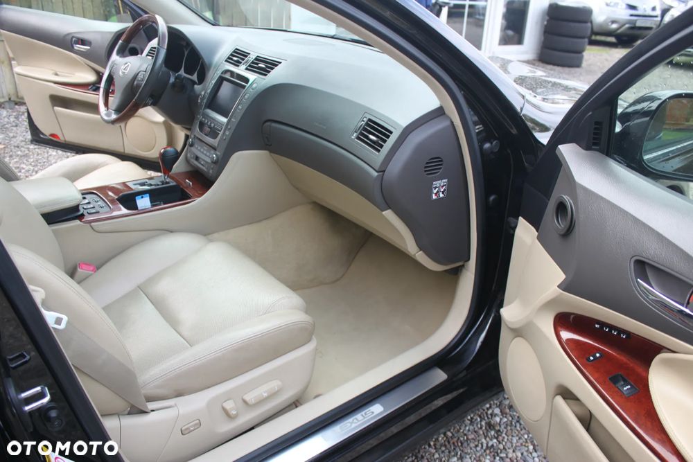 Lexus GS 300 Prestige - 16