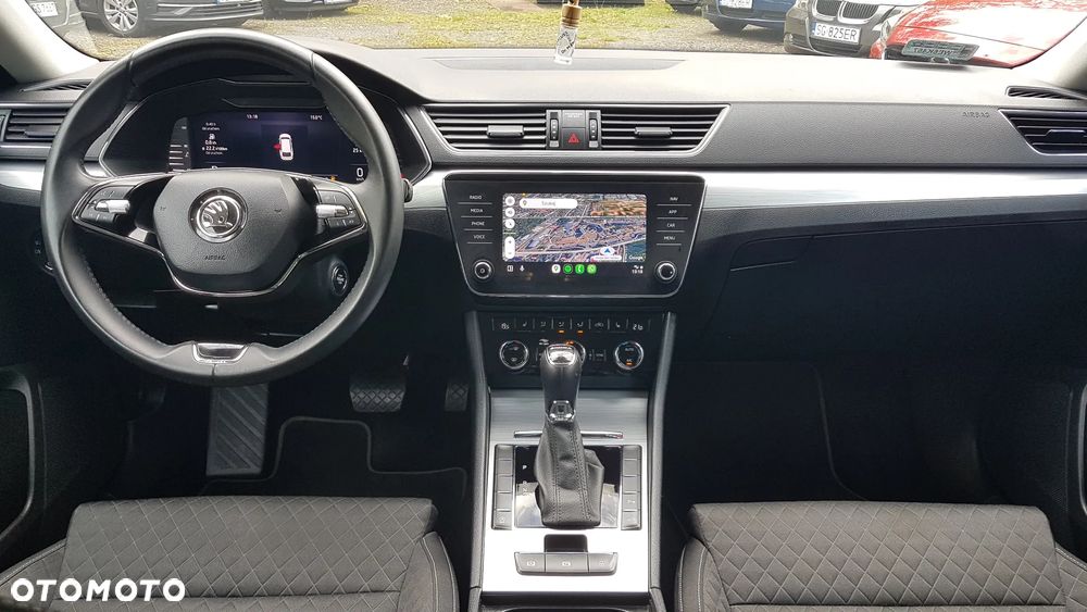 Skoda Superb 1.5 TSI Ambition DSG - 9