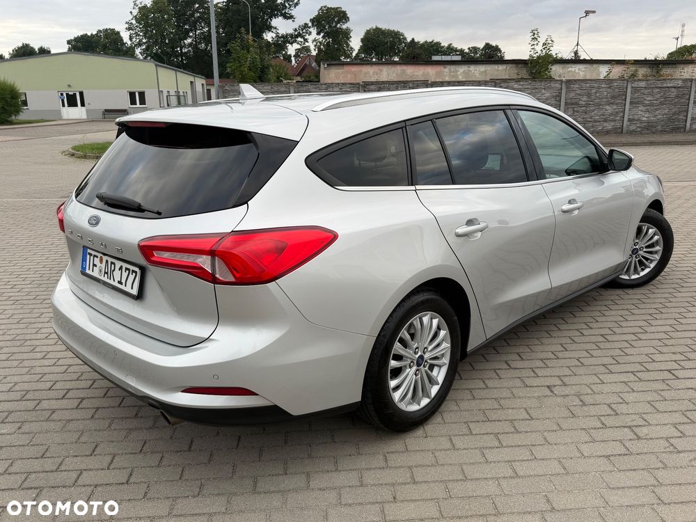 Ford Focus 2.0 EcoBlue Titanium Business - 14