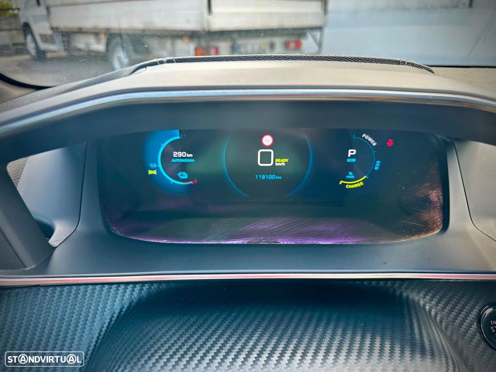 Peugeot e-208 50 kWh GT Line - 19