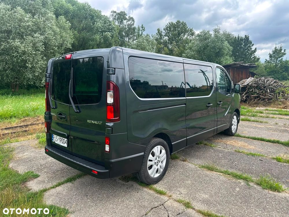 Renault Trafic 2.0 dCi EDC - 11