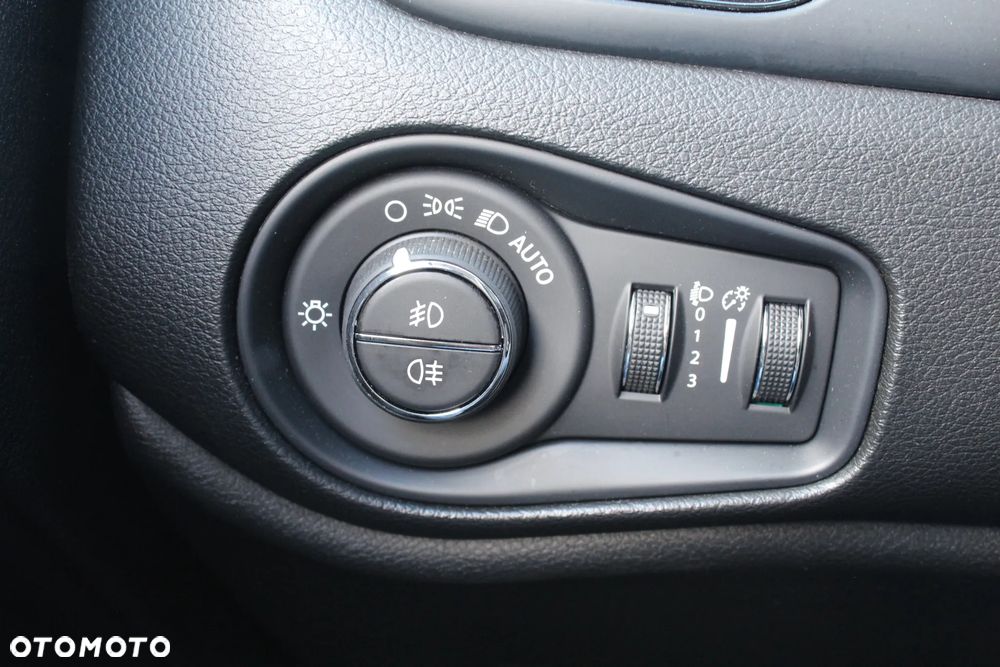 Jeep Renegade 1.0 T-GDI Night Eagle - 39