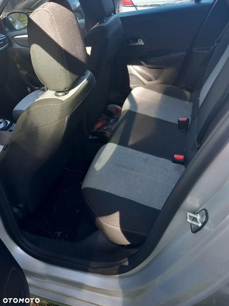 Opel Corsa - 25