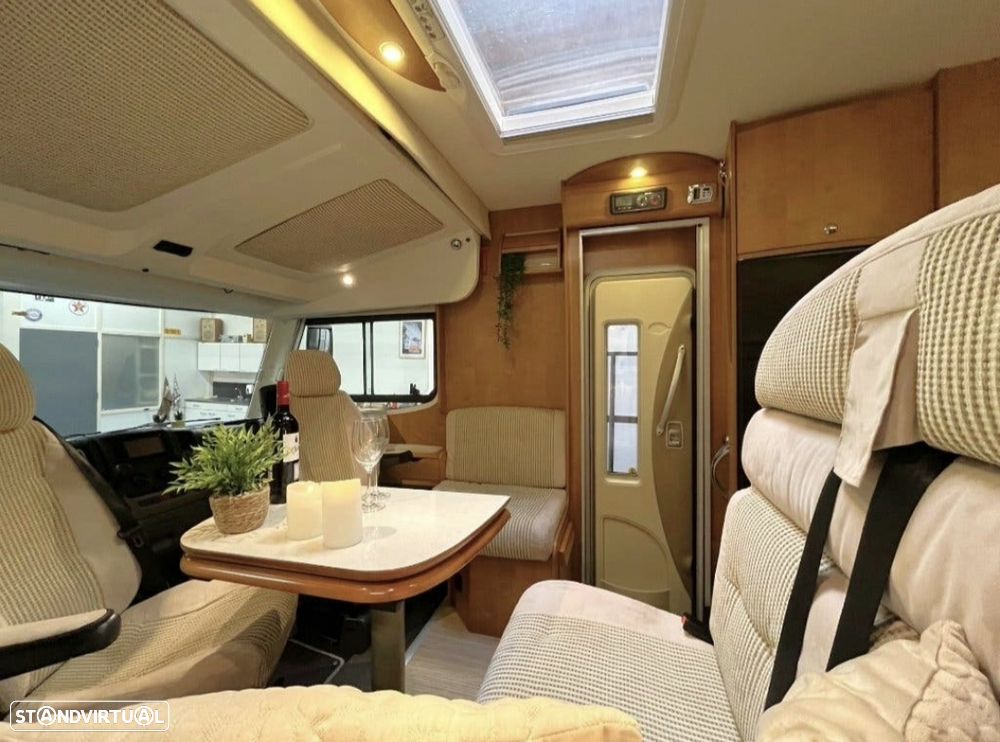 Rapido Serie 90dF 9092 DF Cama Central - 10