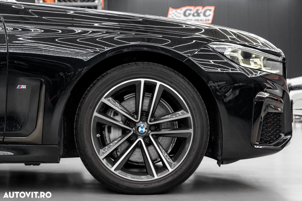 BMW Seria 7 730d MHEV - 9