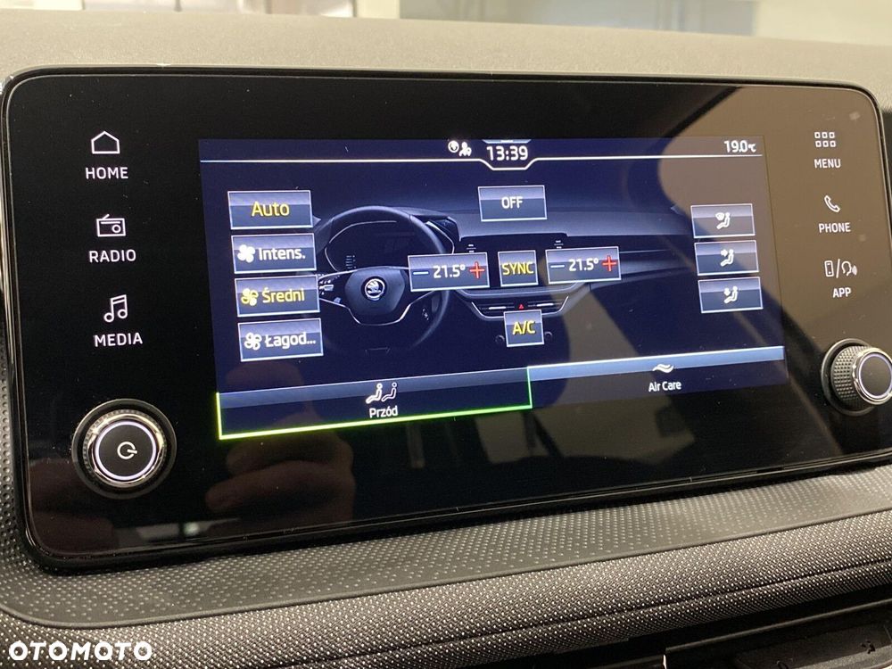 Skoda Fabia 1.0 TSI Selection DSG - 28