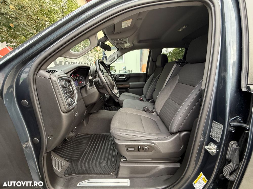 Chevrolet Silverado - 10
