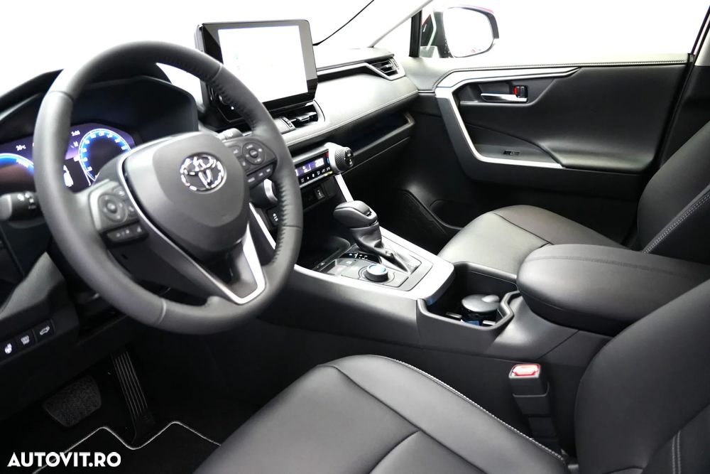 Toyota RAV4 - 8