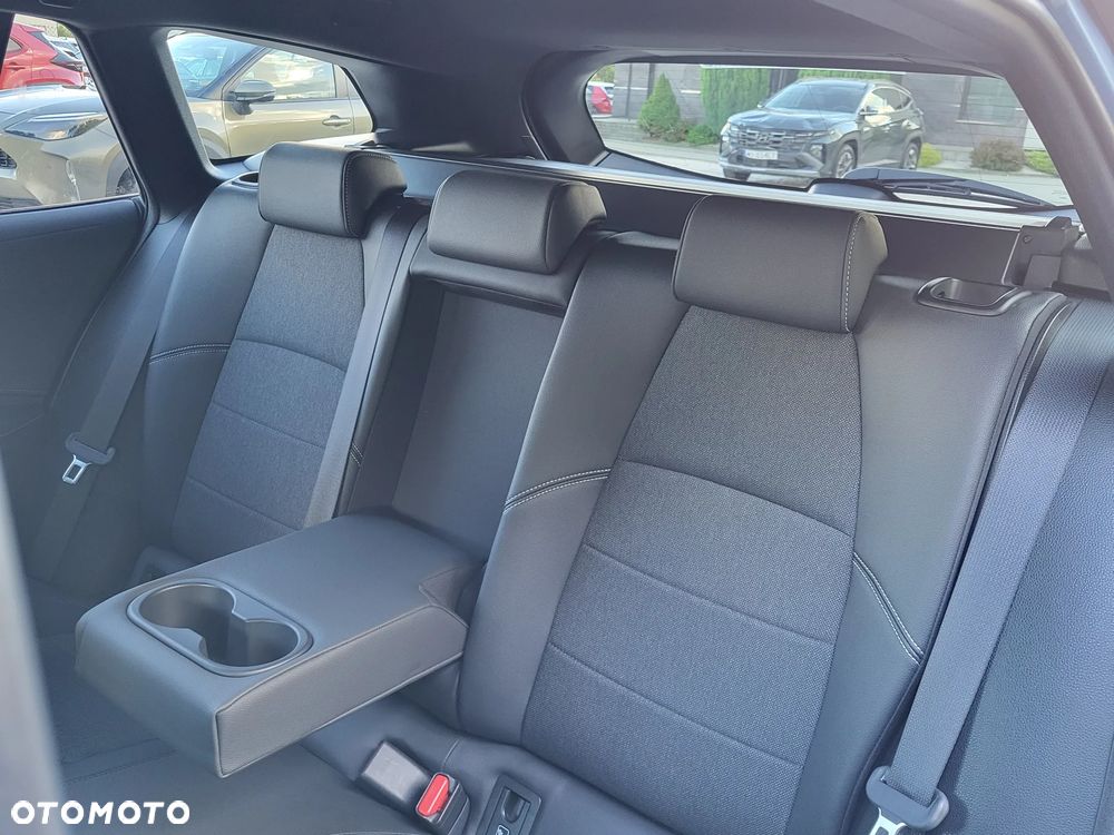 Toyota Corolla 2.0 Hybrid Executive - 13