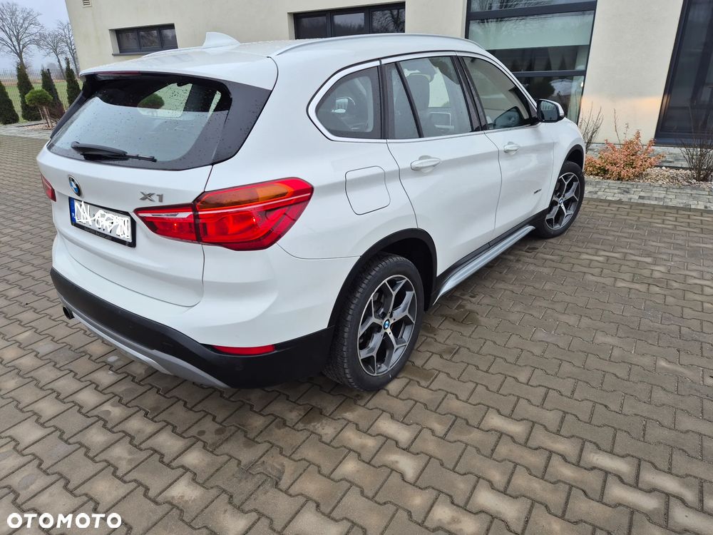 BMW X1 xDrive18d - 4