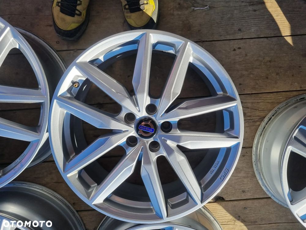 FORD S-MAX,GALAXY,MONDEO,KUGA,VOLVO S60 alu 7,5x19 ET46 5x108 4szt,super - 7
