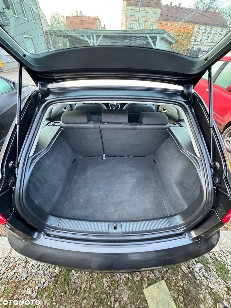 Audi A3 Sportback 1.6 TDI DPF Ambiente - 20