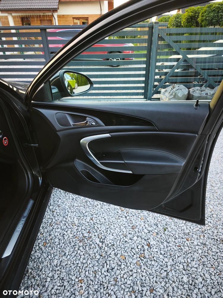 Opel Insignia - 11
