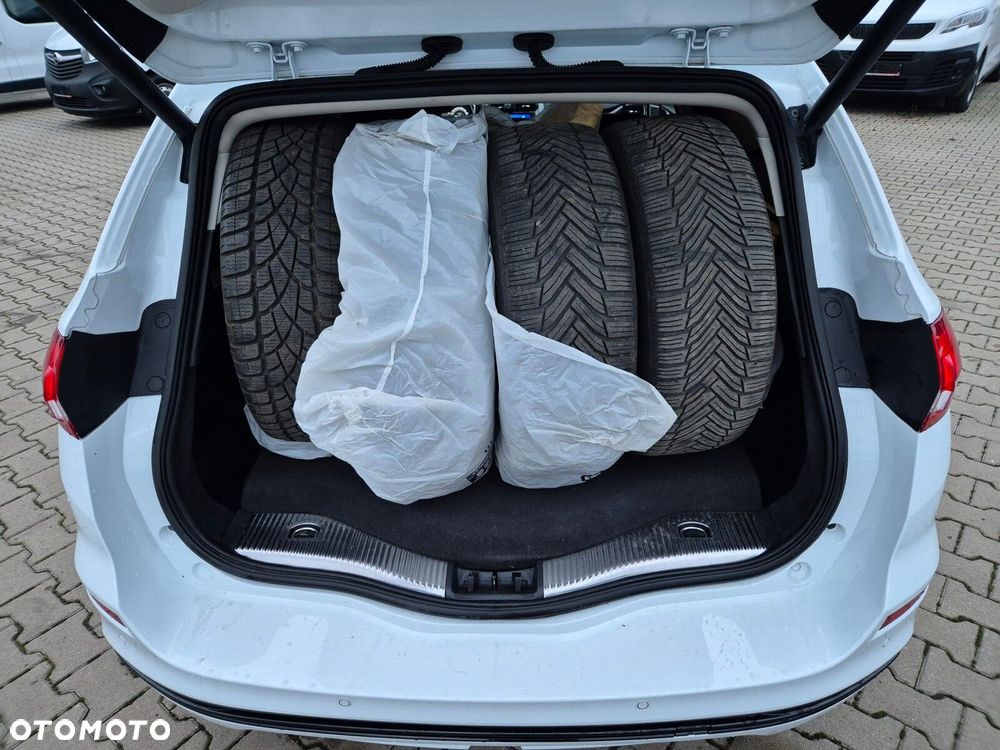 Ford Mondeo - 13