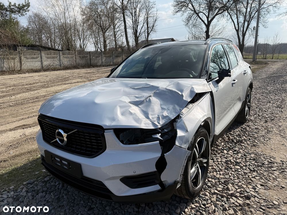 Volvo XC 40 D3 AWD Geartronic R-Design - 12