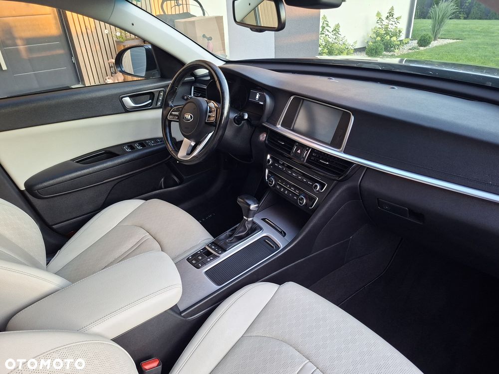 Kia Optima - 7