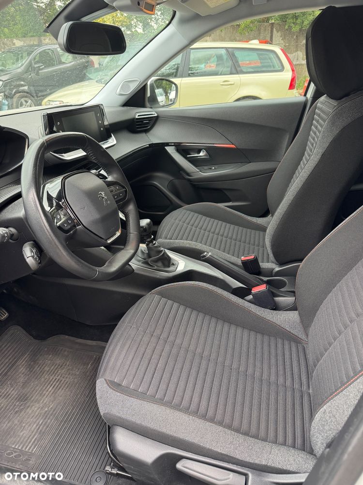 Peugeot 2008 1.2 PureTech Active Pack S&S - 15