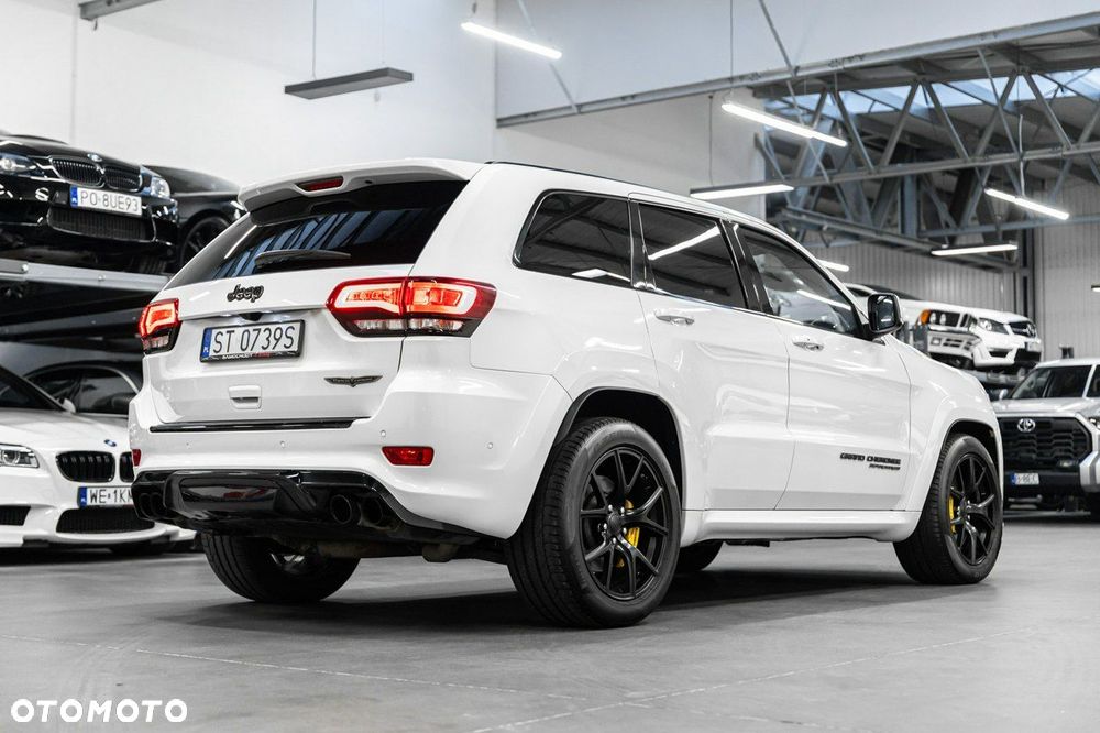 Jeep Grand Cherokee - 10