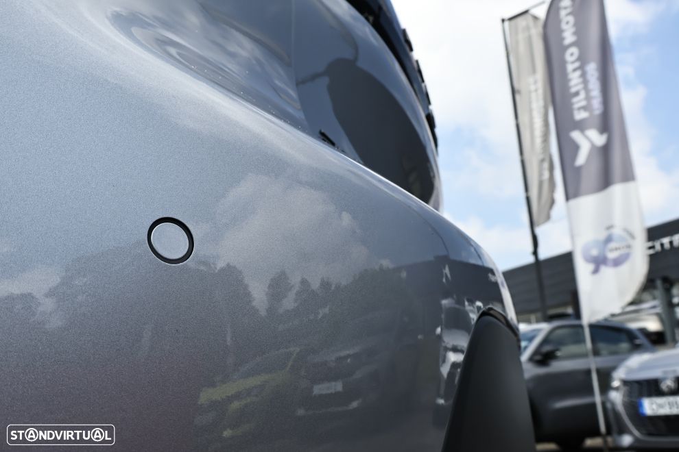 Peugeot 208 - 6