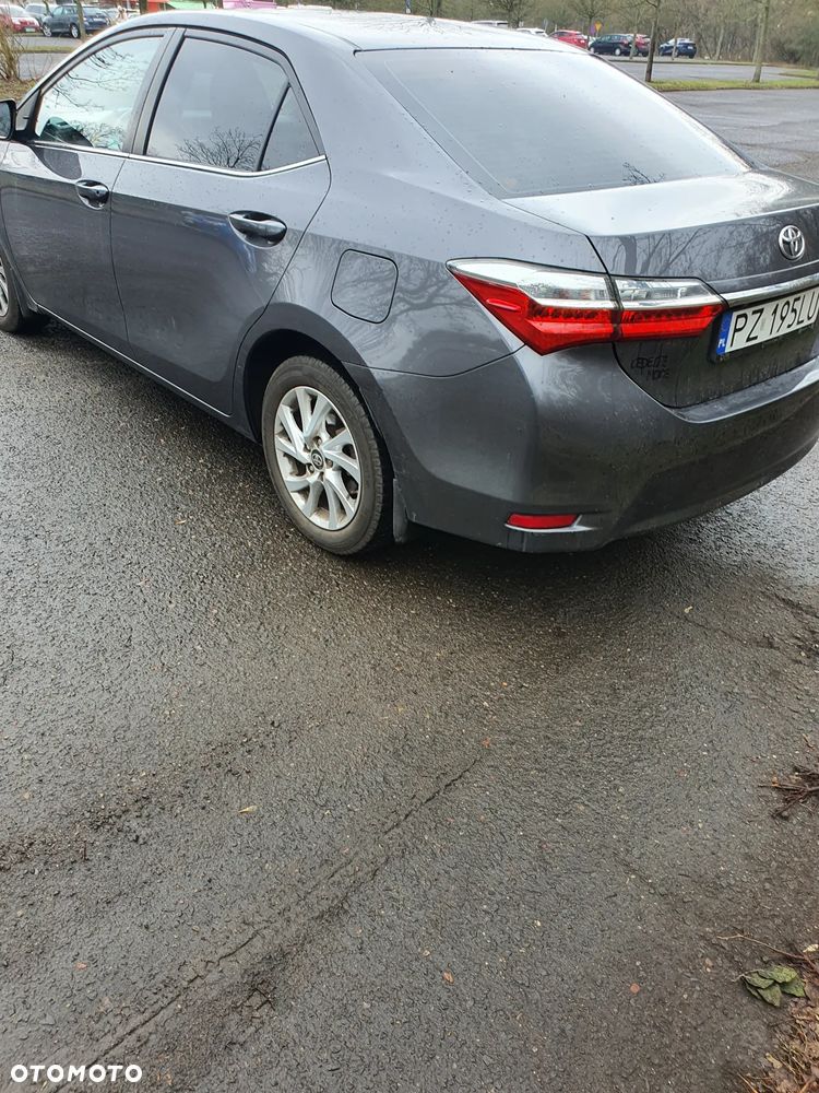 Toyota Corolla 1.6 Comfort - 7