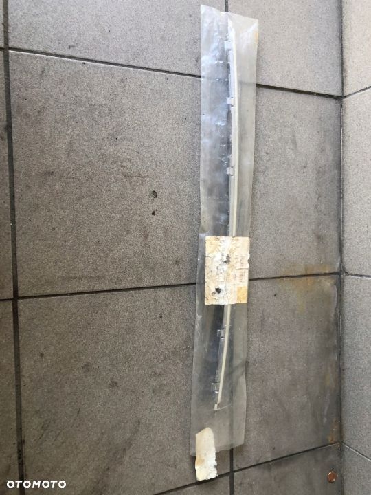 Listwa środkowa zderzaka przód CHROM E39 LIFT NOWA - 1